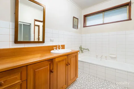 Property photo of 6 Bernice Street Doncaster VIC 3108