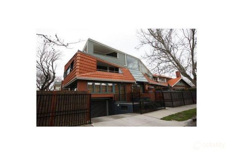 9/32 Mitford St, Elwood, VIC 3184