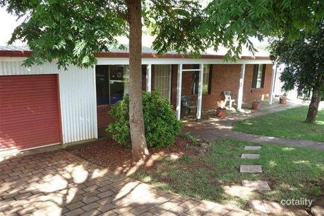 42 Marsala Ct, Wilsonton Heights, QLD 4350