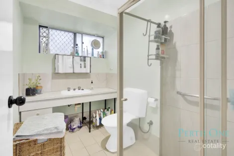 Property photo of 4/13 Tenth Avenue Maylands WA 6051
