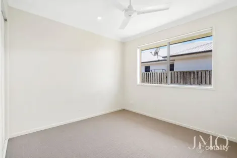 Property photo of 471 Gainsborough Drive Pimpama QLD 4209