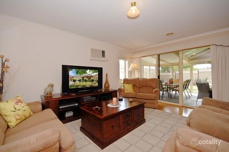 Property photo of 6 Chatswood Grove Chirnside Park VIC 3116