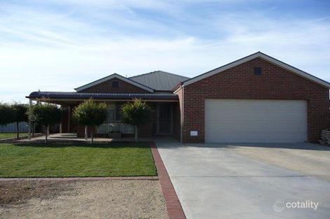 Property photo of 16 Derry Drive Yarrawonga VIC 3730