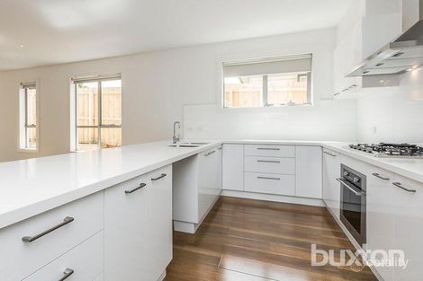 Property photo of 24B Bayview Parade Hamlyn Heights VIC 3215