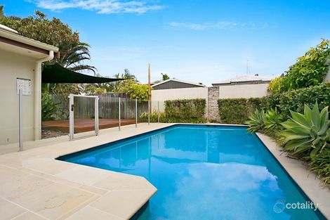 Property photo of 8 Seabeach Avenue Mermaid Beach QLD 4218