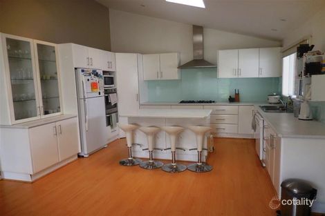 Property photo of 3 Granby Court Endeavour Hills VIC 3802