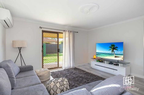 Property photo of 16 Kite Crescent Hamlyn Terrace NSW 2259