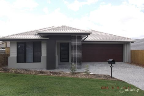 Property photo of 33 Sandover Circuit Holmview QLD 4207