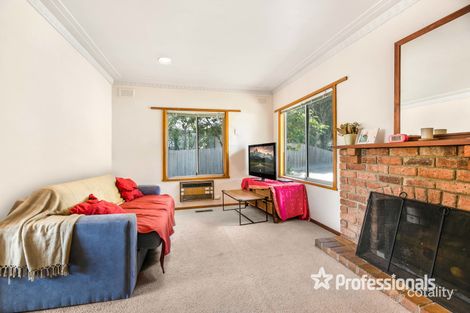 Property photo of 4 Beaufort Road Croydon VIC 3136