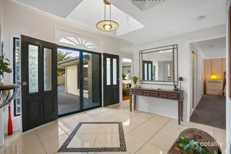 Property photo of 22 Horizon Place Redland Bay QLD 4165