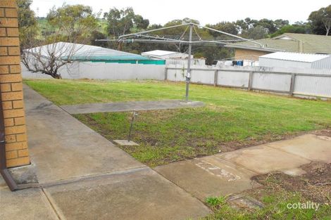 Property photo of 27 Figtree Crescent Huntfield Heights SA 5163
