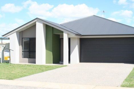 53 Mayfair Dr, Emerald, QLD 4720