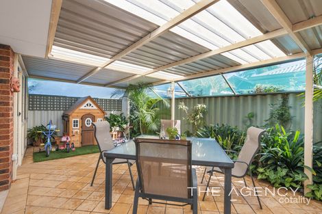 Property photo of 8 Tableland Way Carramar WA 6031