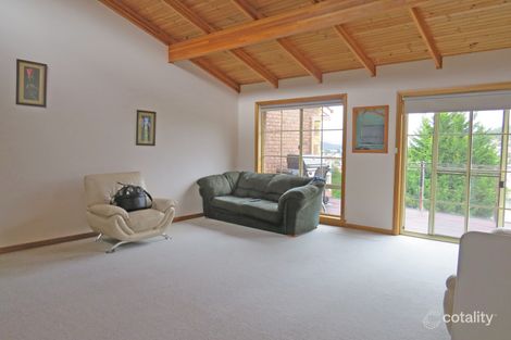 Property photo of 2/84 Malunna Road Lindisfarne TAS 7015
