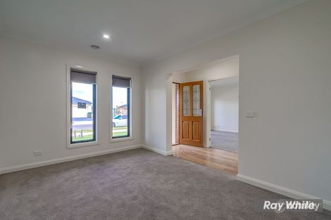 Property photo of 74 Lansdowne Parade Tarneit VIC 3029