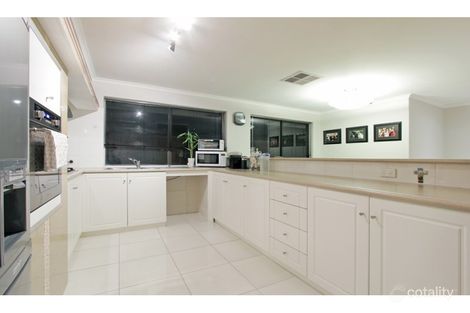 Property photo of 32 Hollister Way Noranda WA 6062