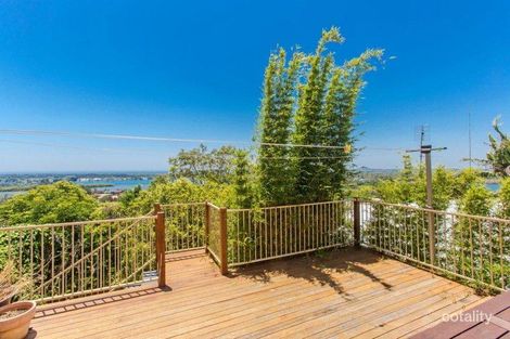 Property photo of 11 Goonal Place Banora Point NSW 2486