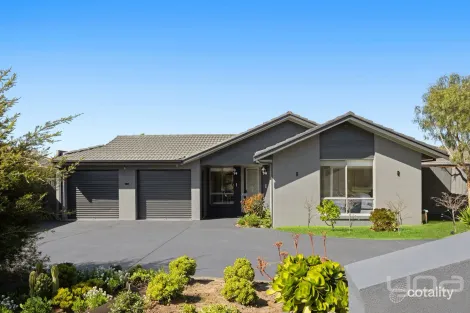 31 Manchester Dr, Sydenham, VIC 3037