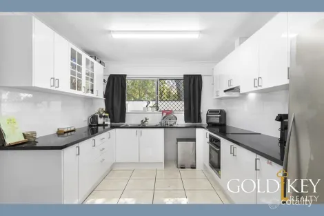 Property photo of 22 Allora Street Waterford West QLD 4133