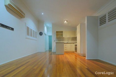 Property photo of 2/15 Dorchester Street South Brisbane QLD 4101