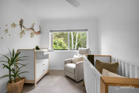 Property photo of 14 Avon Parade Mount Kembla NSW 2526