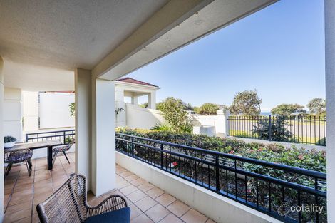 Property photo of 25/20-21 Pacific Parade Yamba NSW 2464