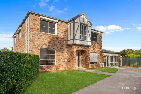 Property photo of 6 Dyson Place Glenmore Park NSW 2745