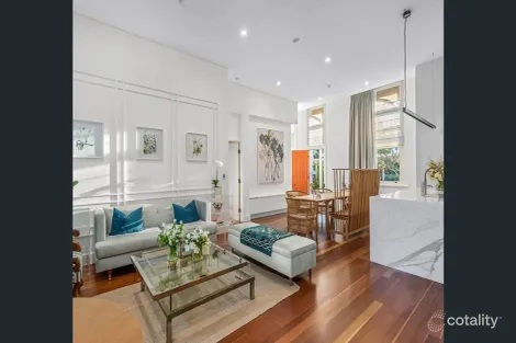 Property photo of 1/110 Main Street Kangaroo Point QLD 4169