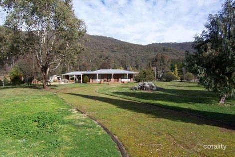 3 Pine Ct, Freeburgh, VIC 3741