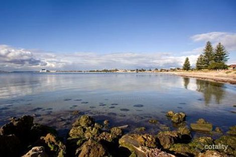 Property photo of 7 Fountain Court Safety Bay WA 6169