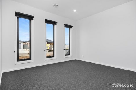 Property photo of 14 Caligari Way Alfredton VIC 3350