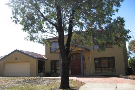 8 Kenswick Dr, Hillside, VIC 3037