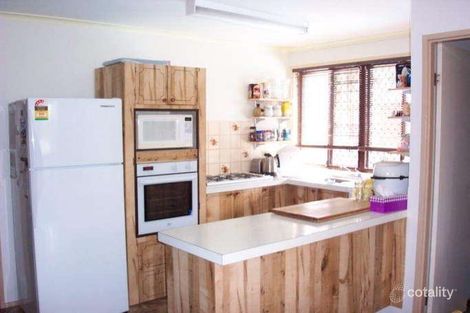 Property photo of 255 Copperfield Drive Rosemeadow NSW 2560