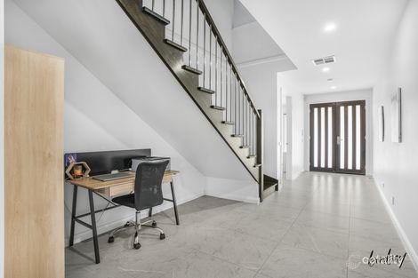 Property photo of 6 Bagatelle Avenue Wollert VIC 3750