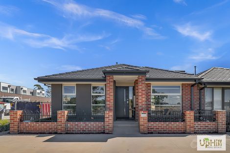 24 Titan Lodge Walk, Pakenham, VIC 3810