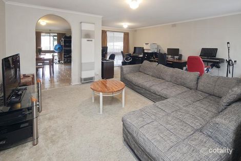 Property photo of 299 Gladstone Road Dandenong North VIC 3175