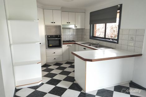 50 Oriole Dr, Werribee, VIC 3030