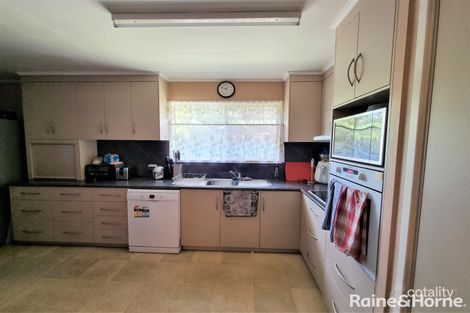 Property photo of 51 Brock Crescent Dysart QLD 4745