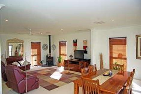 Property photo of 9 Tallowood Crescent Lake Albert NSW 2650