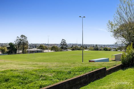 Property photo of 3/327 Hume Street South Toowoomba QLD 4350