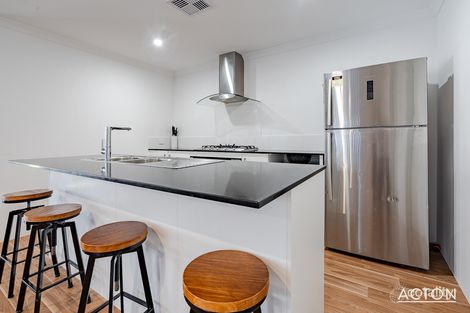 Property photo of 21 Wentworth Heights Meadow Springs WA 6210