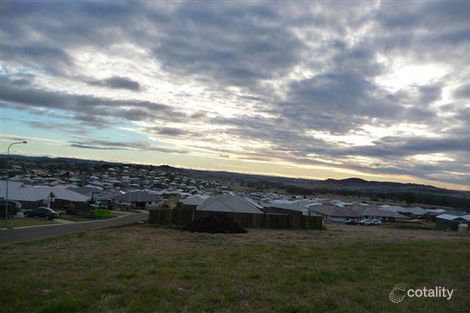 12 Rubie Ct, Westbrook, QLD 4350