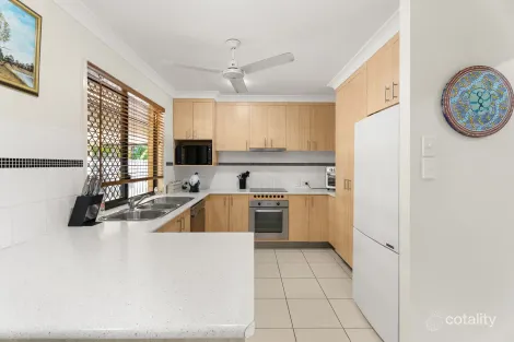 Property photo of 11 Red Gum Court Urraween QLD 4655