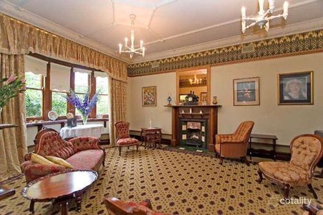 Property photo of 18 Leslie Road Essendon VIC 3040