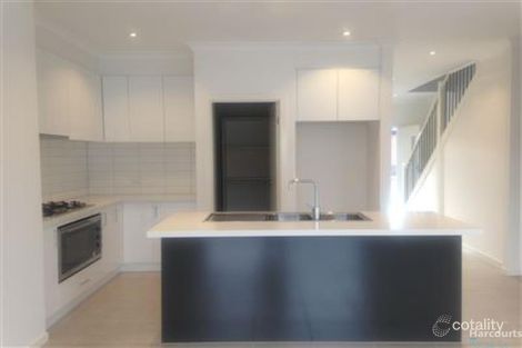 Property photo of 47 Stoke Circuit Wollert VIC 3750