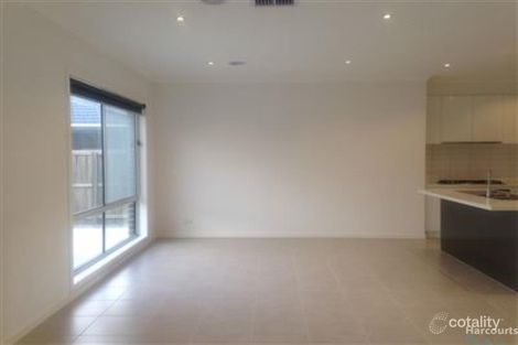 Property photo of 47 Stoke Circuit Wollert VIC 3750