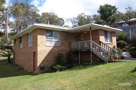 32 Stirling Ave, Blackmans Bay, TAS 7052