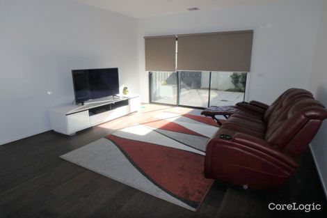 Property photo of 61 Seagrass Crescent Point Cook VIC 3030