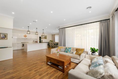 Property photo of 5 Kauri Grove Glen Waverley VIC 3150