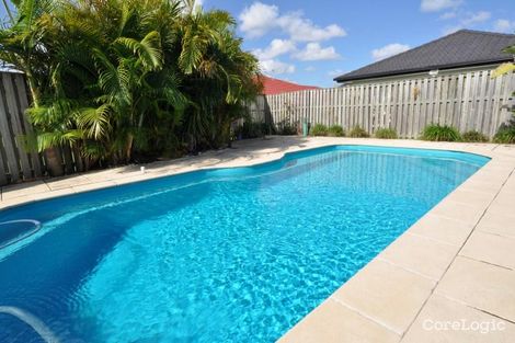 Property photo of 18 Fairbairn Court Oxenford QLD 4210